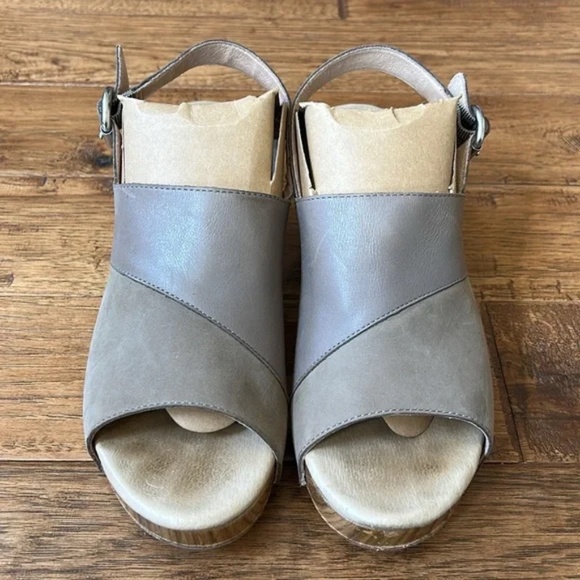 Dansko Madalyn Slingback Sandals Gray Leather Comfort Block Heels Size 39 - Picture 3 of 12